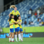 Duda-Sampaio-Isa-Haas-e-Angelina-celebram-gol-de-Yasmim-sobre-a-Zambia-Livia-Villas-Boas-CBF