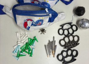 Explosivos-sao-apreendidos-e-PM-detem-integrantes-de-torcida-organizada-em-Salvador-Foto-DCS-PM