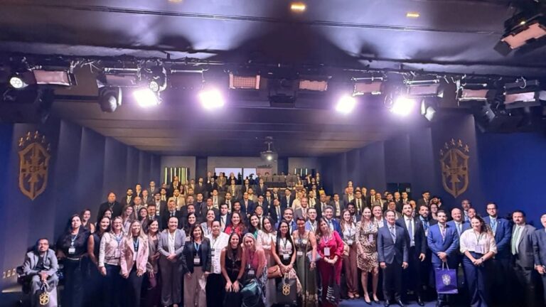 Fluminense-de-Feira-e-representado-em-encontro-nacional-da-Justica-Desportiva-01