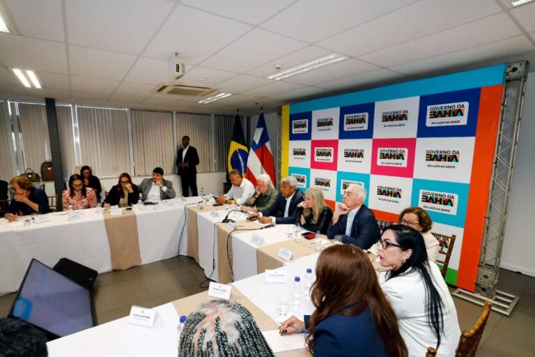 Governo-da-Bahia-realiza-balanco-estrategico-com-secretarios-e-parlamentares-Foto-Divulgacao