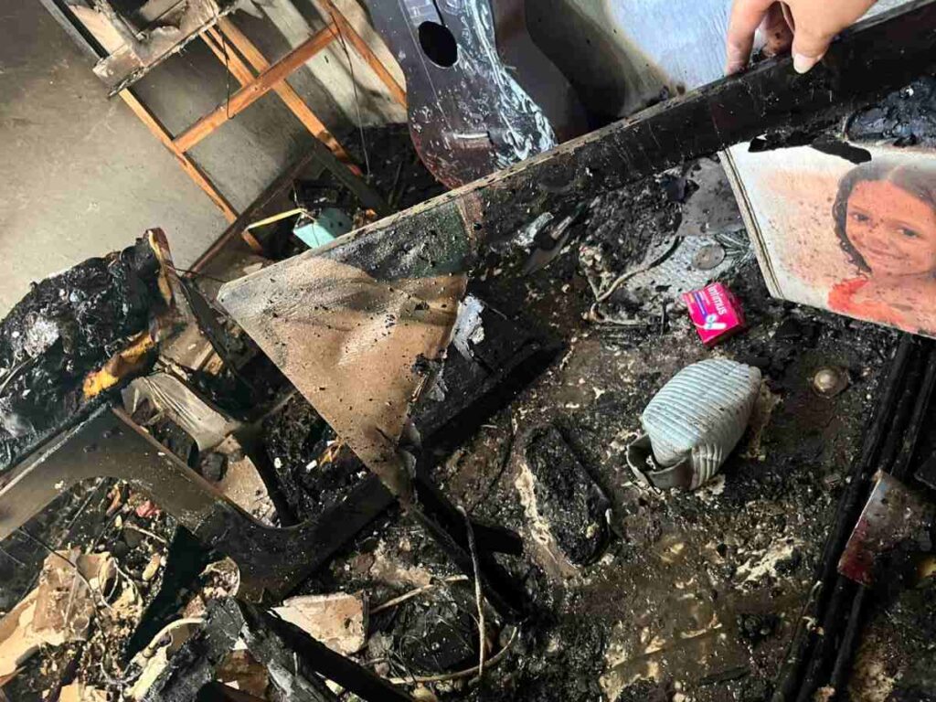 Incendio-destroi-quarto-de-jovem-artista-em-Feira-de-Santana-vaquinha-e-criada-para-ajudar-na-reconstrucao2