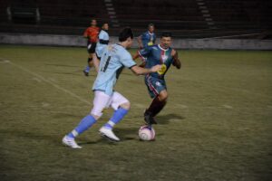 Jogo-de-futebol-Foto-Jorge-Magalhaes-Arquivo