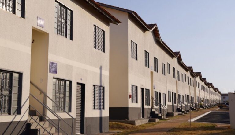 MCMV-Minha-Casa-Minha-Vida-foto-Foto-Aescom-MCid