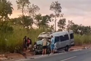 Oito-pessoas-morrem-e-seis-ficam-feridas-em-acidente-na-BR-020-em-Goias-Foto-Reproducao-Metropoles