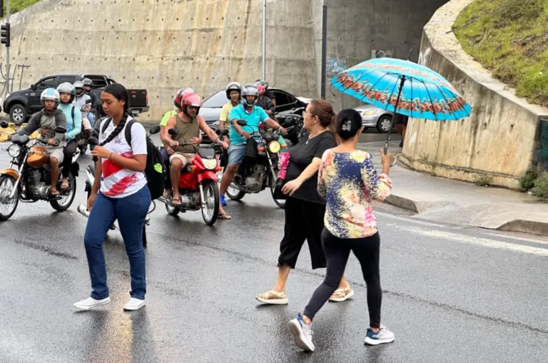 Problemas-no-transito-do-bairro-Sobradinho-ft-paulo-jose-acorda-cidade-0