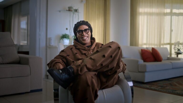 Serie-sobre-Ronaldinho-Gaucho-Foto-Divulgacao-Netflix