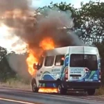 Van-pega-fogo-em-Capim-grosso