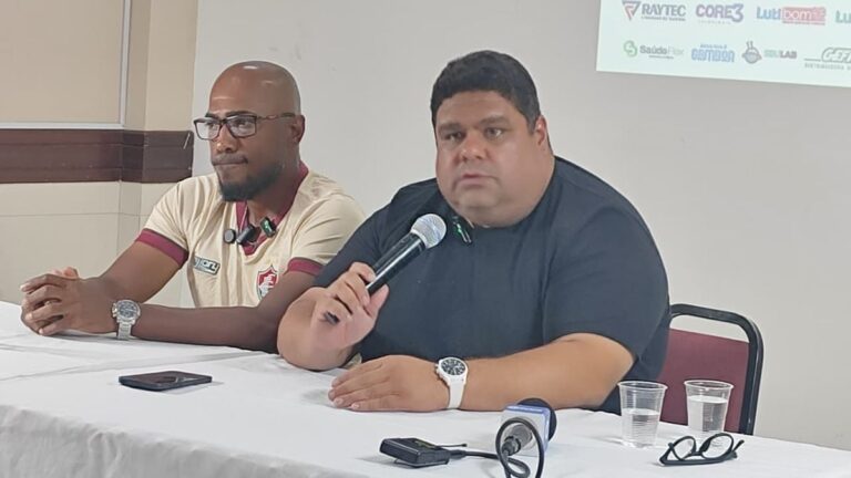 coletiva-de-imprensa-Fluminense-de-Feira-Filemon-Neto-e-Edu-Silva-tecnico-treinador-apresentacao-foto-Ed-Santos-Acorda-Cidade-