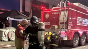 incendio-no-centro-de-Feira-de-Santana-Casas-Bahia-foto-divulgacao-