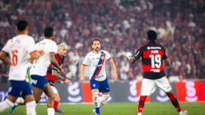 jogadores-de-futebol-Bahia-Everton-RIbeiro-FLamengo-foto-Foto-Leticia-Martins-EC-Bahia