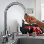 torneira-falta-de-agua-foto-freepik-