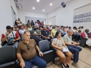 Audiencia-publica-discute-escala-6x1-na-Camara-Municipal-Foto-Ney-Silva-Acorda-Cidade