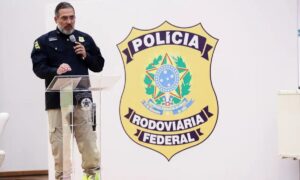 Diretor-geral-da-PRF-Fernando-Oliveira-Foto-Tom-Costa-MJSP