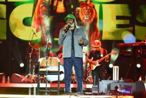 Edson-Gomes-Festival-Virada-Salvador-Foto-Jefferson-Peixoto-Secom-PMS-291225