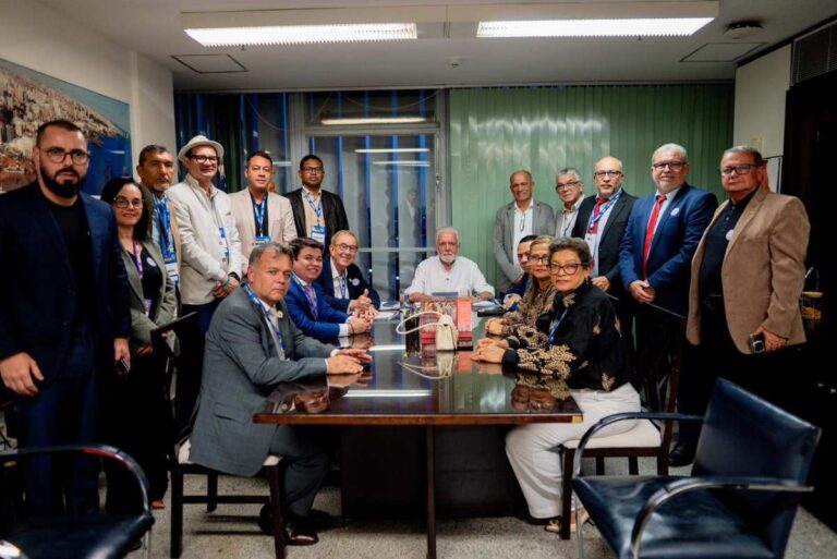 Em-Brasilia-Uniao-dos-Municipios-da-Bahia-reforca-defesa-da-reducao-do-INSS-para-aliviar-contas-das-prefeituras-Foto-Divulgacao