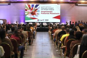 Encontro-em-Salvador-reune-820-gestores-para-fortalecer-Educacao-Integral-na-rede-estadual-Foto-Douglas-Amaral-3