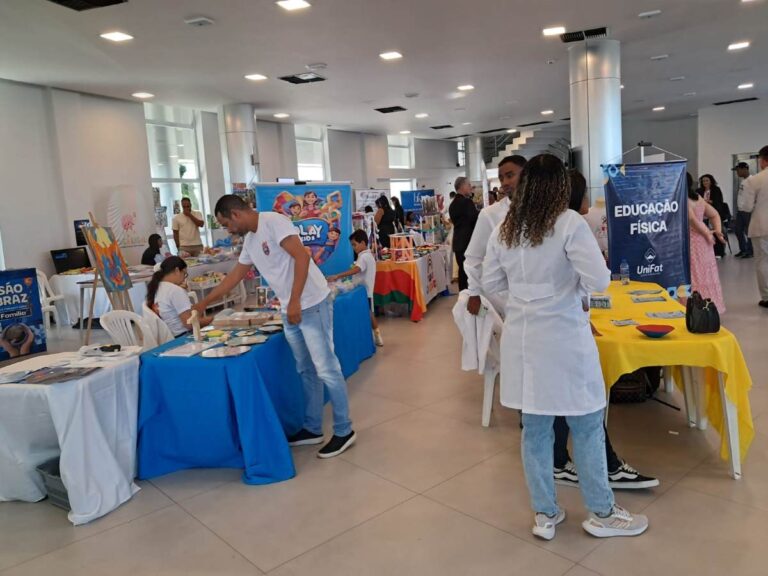 Forum-em-Feira-de-Santana-debate-neurodivergencia-saude-mental-e-inclusao-Foto-Ney-Silva-Acorda-Cidade-1