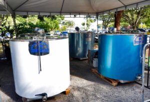 Governo-do-Estado-entrega-100-tanques-resfriadores-para-fortalecer-producao-de-leite-na-Bahia-Foto-Joa-Souza-Govba