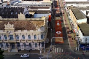 John-Drone-acorda-cidade-tapede-de-corpus-christi-em-feira-de-santana