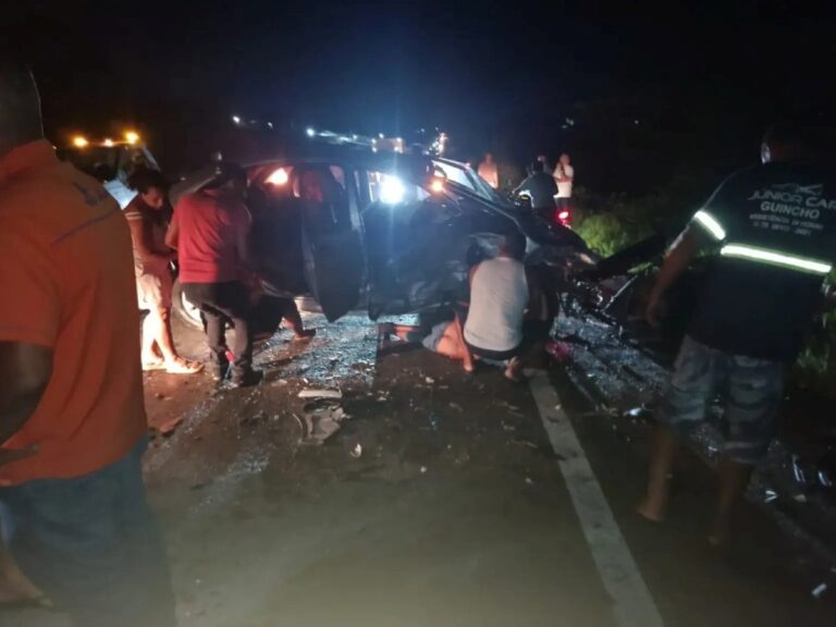 Mecanico-morre-em-acidente-entre-tres-veiculos-na-BR-101