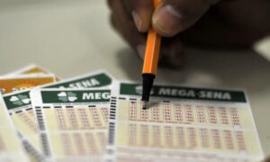 Mega-Sena-acumula-novamente-e-premio-principal-vai-para-R-44-milhoes-Marcello-Casal-Jr-Agencia-Brasil