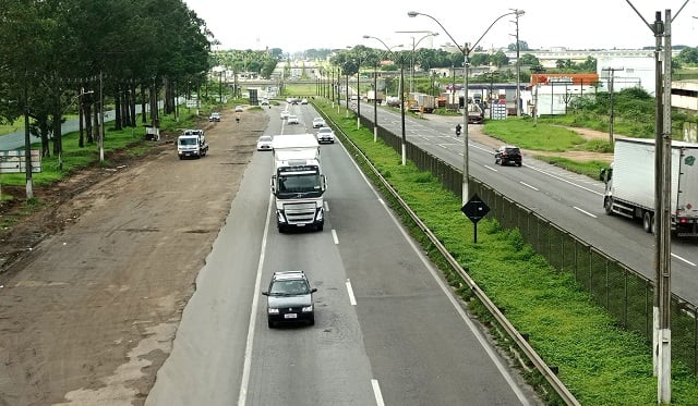 Rodovia-BR-324_-Foto-Ed-Santos-Acorda-Cidade