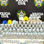 apreensao-figurinhas-falsas-copa-rio-de-janeiro-policia-220526