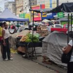 barracas-comerciantes-feirantes-rua-Marechal-Deodoro-em-Feira-de-Santana-foto-Paulo-Jose-Acorda-Cidade-
