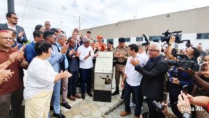 governador-cerimonia-de-entrega-da-vila-da-policia-militar-foto-Ed-Santos-Acorda-Cidade-