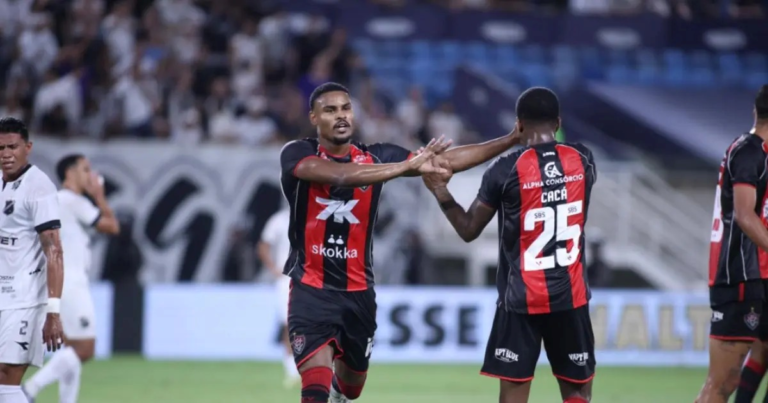 jogador-do-vitoria-Foto-Mauricia-da-Matta-Bahia-Noticias