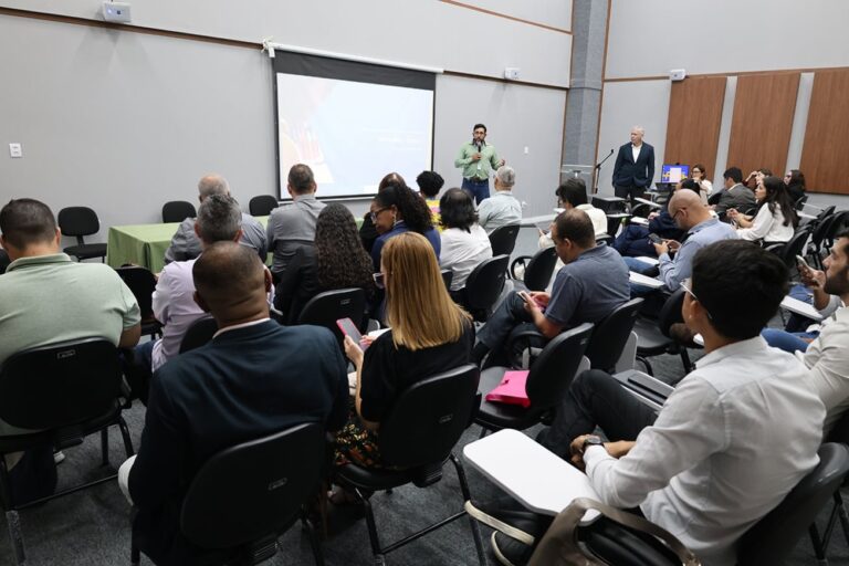 leilao-creches-prefeitura-feira-de-santana-280526