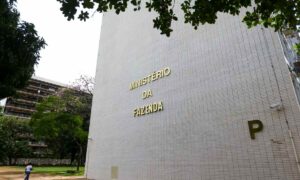 ministerio-da-fazenda-IOF-1