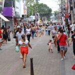 movimento-compras-do-comercio-rua-centro-de-Feira-de-Santana-foto-Jefferson-Araujo-Acorda-Cidade-