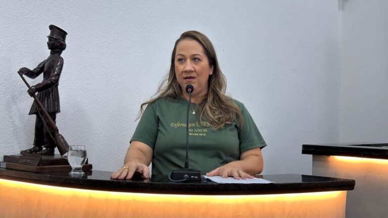 professora-Dra-Aisiane-Cedraz-Moreira-foto-paulo-jospe-acorda-cidade-