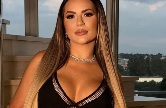 9oJ4asBu-deolane-bezerra-foto-reproducao