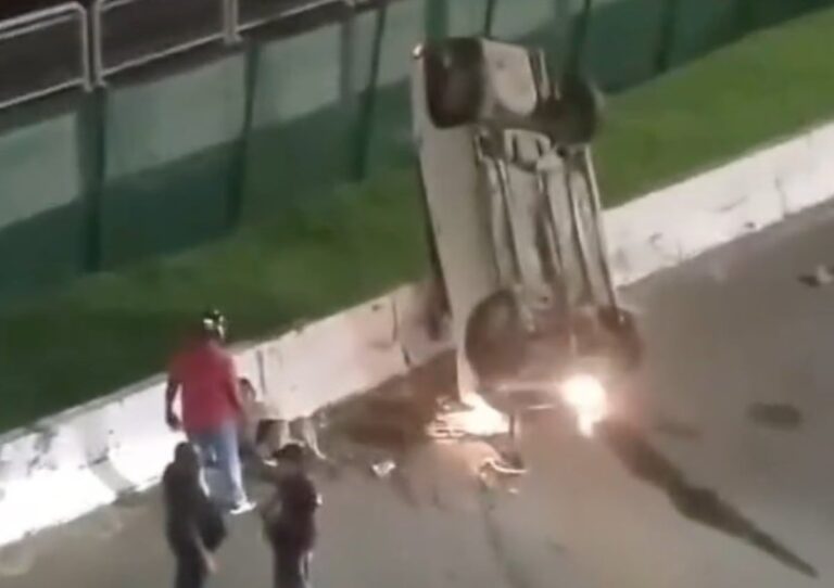 Carro-cai-de-viaduto-em-Salvador