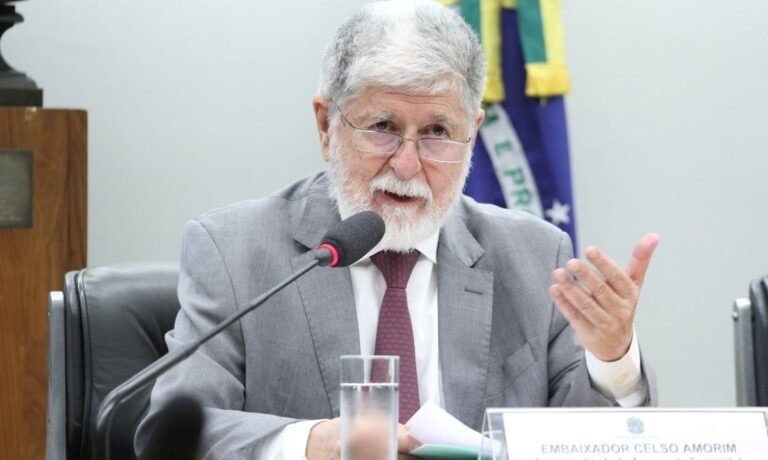 Celso-Amorim