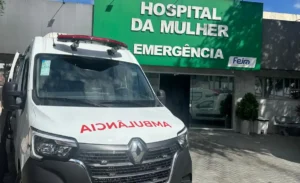 Entrega-de-ambulancia-no-Hospital-da-Mulher-ft-paulo-jose-acorda-cidade-4