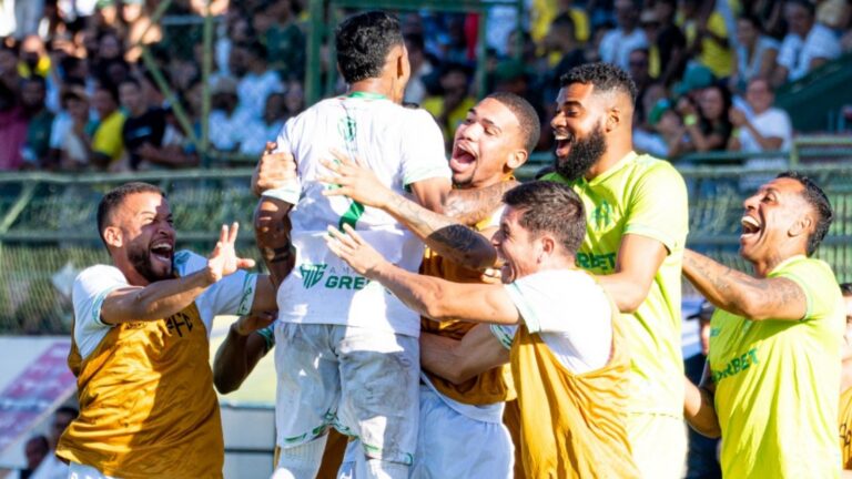 Feira-FC-vitoria-contra-o-Grapiuna