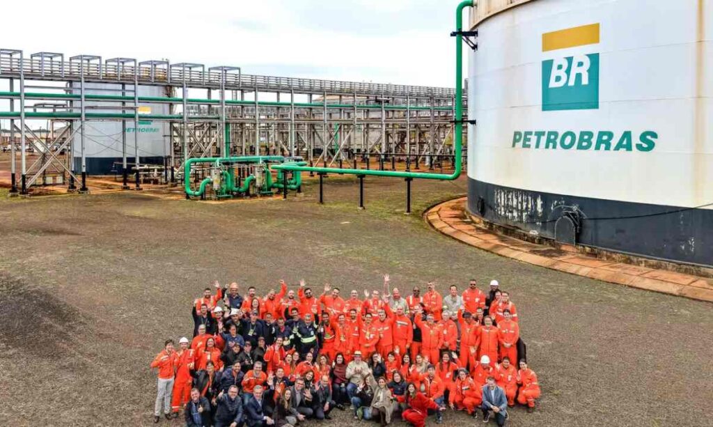 Lula-assina-contratos-para-retomar-obra-em-fabrica-de-fertilizantes-Foto-Ricardo-Stuckert-PR-250626