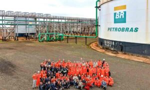 Lula-assina-contratos-para-retomar-obra-em-fabrica-de-fertilizantes-Foto-Ricardo-Stuckert-PR-250626