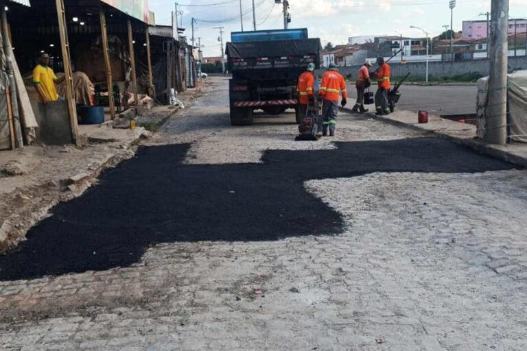 Operacao-tapa-buraco-Foto-Divulgaco-Seinfra-