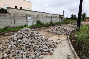 Pavimentacao-no-Santo-Antonio-dos-Prazeres-Foto-Marcelo-Magalhaes