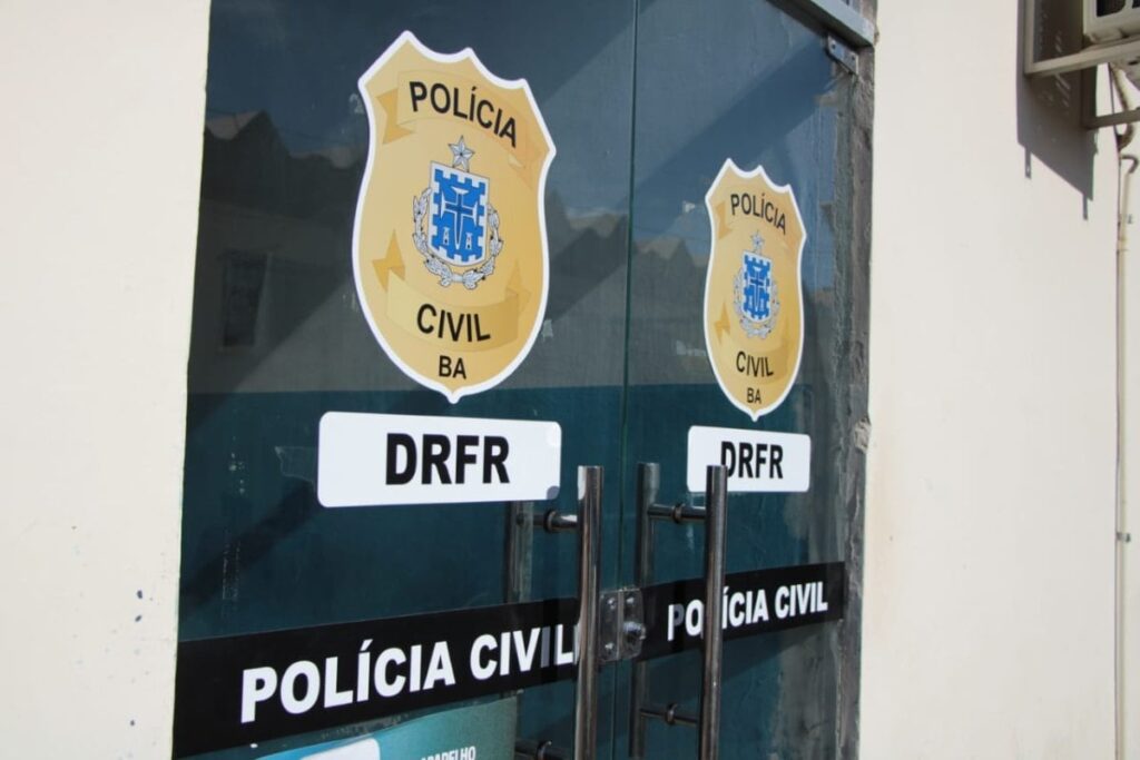 Policia-Civil-cumpre-mandado-de-busca-em-estande-da-Bahia-Farm-Show-por-suposta-copia-de-tecnologia-agricola-2