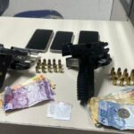 Policia-apreende-armas-municoes-e-drogas-em-Ipecaeta-Foto-PMBA-250626