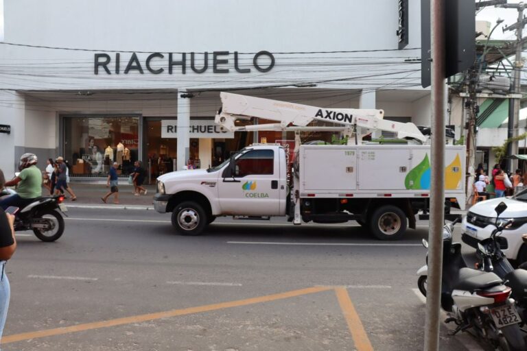 Riachuelo-Coelba-carro-Feira-de-Santana-foto-Jefferson-Araujo-Acorda-Cidade-