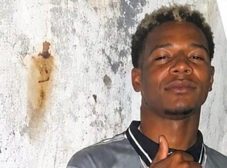Ronaldo-da-Silva-Oliveira-de-31-anos-foi-assassinado-a-tiros-no-bairro-Subae-Foto-Reproducao-
