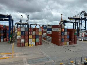 SEI-estima-que-novas-tarifas-americanas-podem-gerar-perdas-de-ate-R-18-bilhao-para-a-economia-baiana