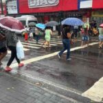 Transito-comercio-chuva-em-Feira_-foto-Paulo-Jose-9