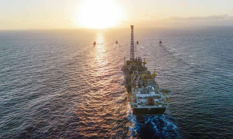 fpso_p-78_chegada_campo_de_buzios_foto1_-_credito_divulgacao_petrobras_1